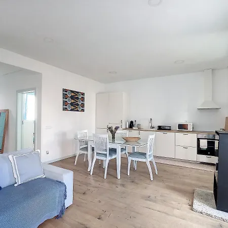 Sala e cozinha aberta